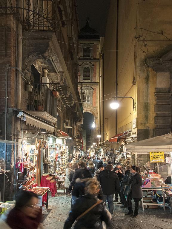 La Piazza Al Vomero Naples Bilik gambar