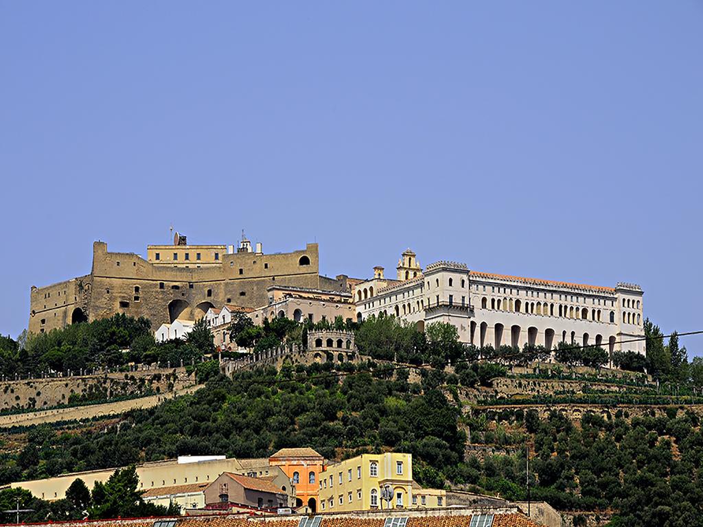 La Piazza Al Vomero Naples Luaran gambar