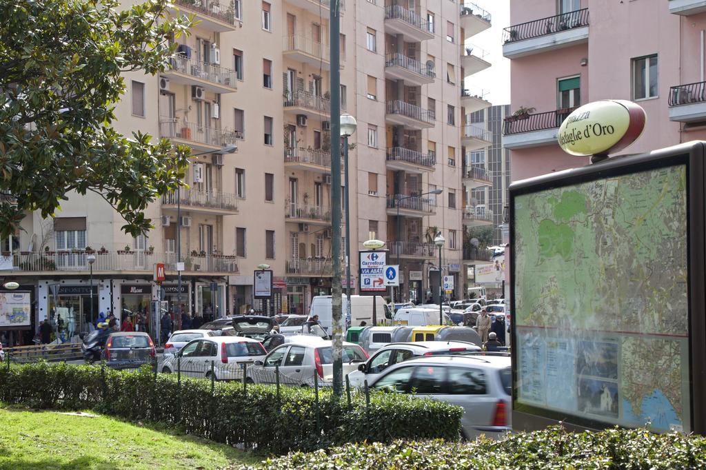 La Piazza Al Vomero Naples Luaran gambar